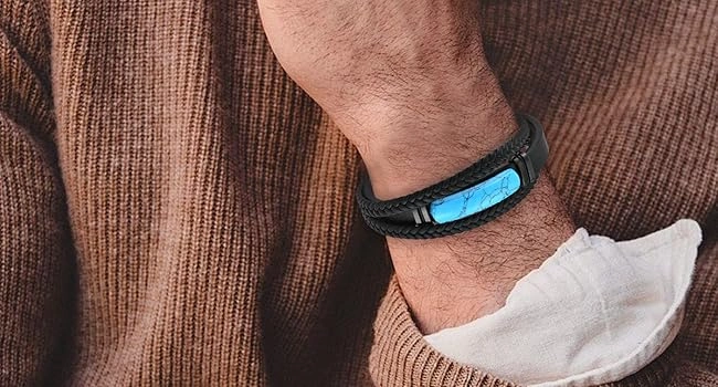 LuxriBD Men’s Turquoise Leather Bracelet Natural Stone Beaded Bracelet for Men